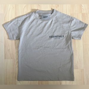 Kid’s Fear of God Essentials T-shirt
